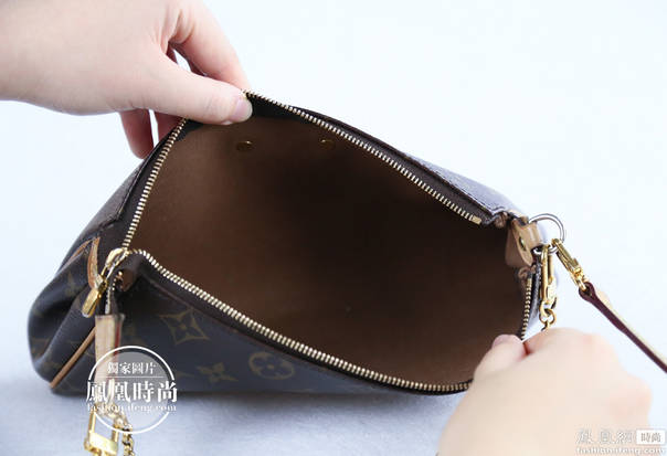 LV Eva Clutch